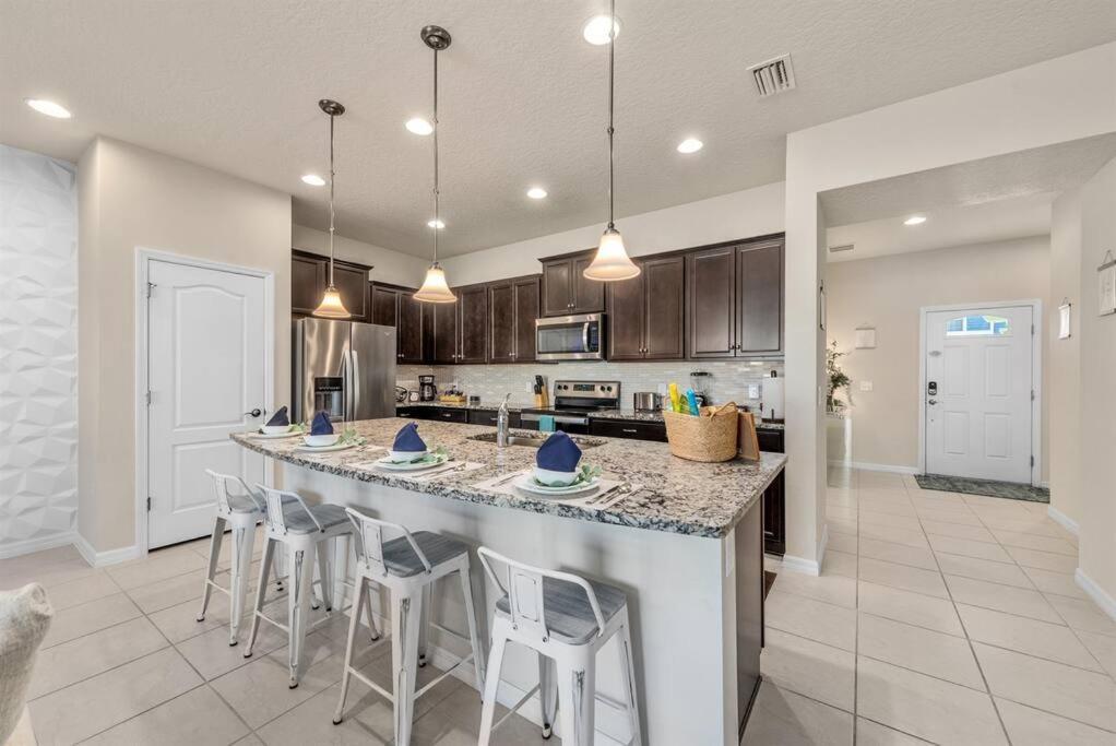 Amazing 5 Bedrooms Home With Pool/Bbq Near Disney Kissimmee Exteriör bild